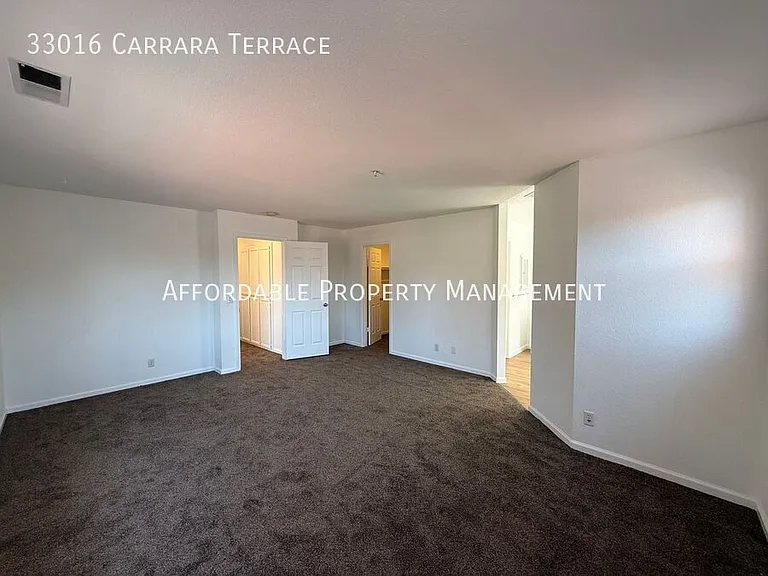 33016 Carrara Ter — Photo 12