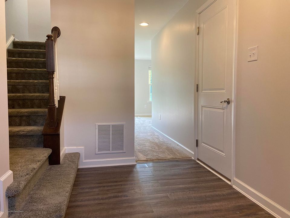 1st image of 803 Mississippi St