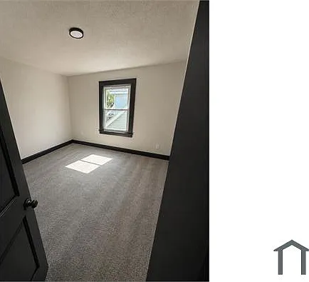 5 bed, 1400 sqft, $2,500 — Photo 4
