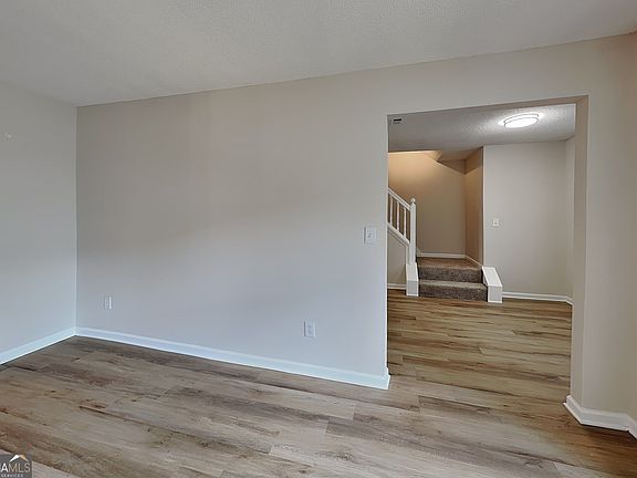 5th image of 2781 Ward Lake Way