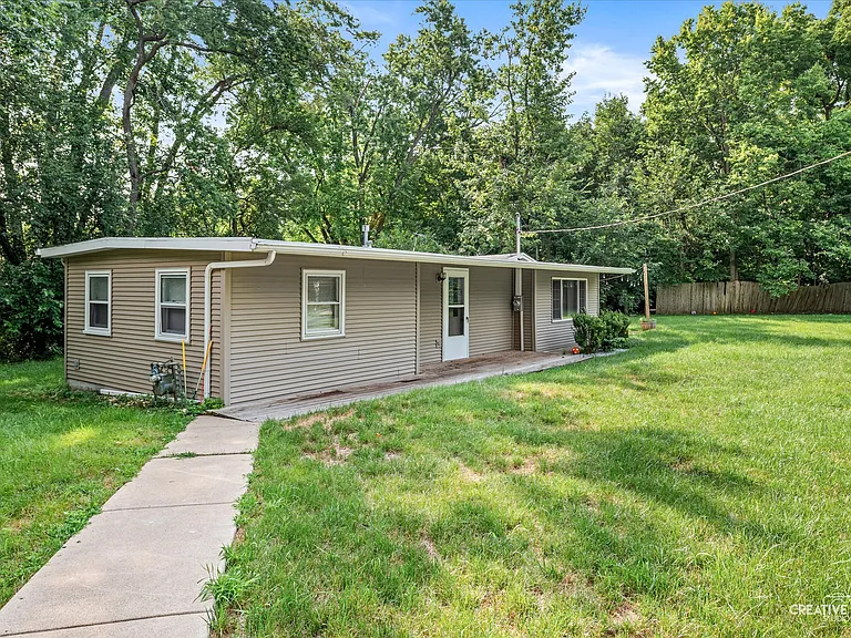 15331 S Corbin St — Photo 13