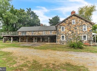 521 E Avondale Rd, West Grove, PA 19390