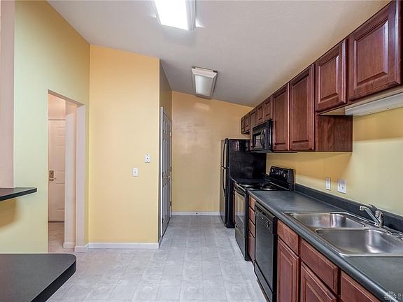 3rd image of 3049 Westminster Dr