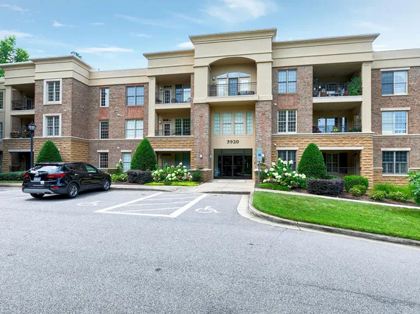 3920 Essex Garden Ln APT 105, Raleigh, NC 27612