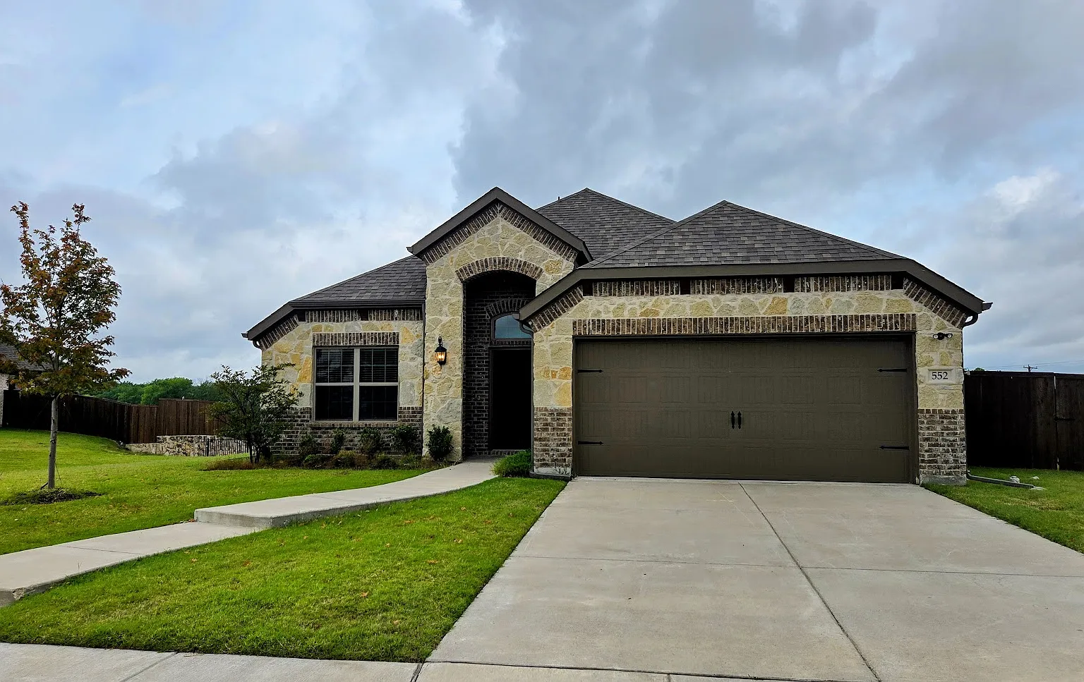 3 bed, 1830 sqft, $2,250 — Photo 1