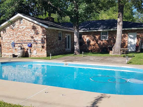 Salt water system pool