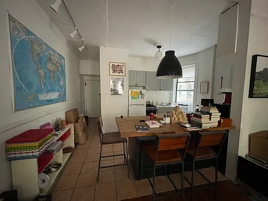 Rented by Prince Real Estate Associates LLC | media 28