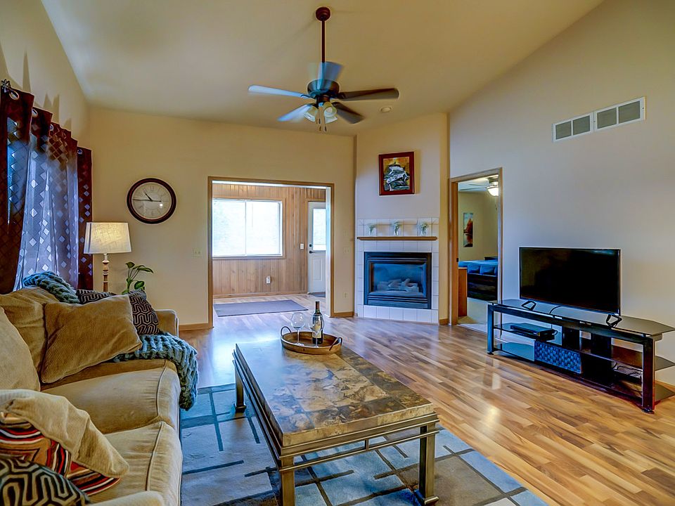 2nd image of 725 Athletic Way