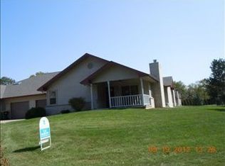 101 Whitneys Way, Edgerton, WI 53534