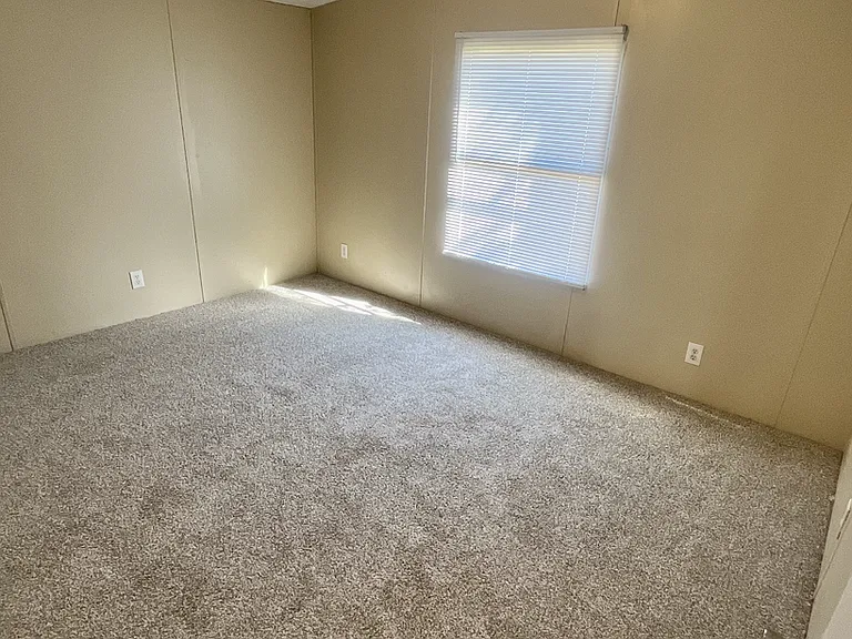 131 Annie Mae Dr — Photo 4