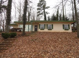 300 Rives Rd, Martinsville, VA 24112
