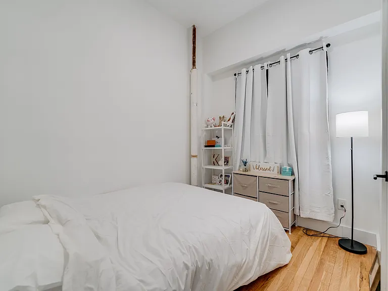 163 3rd St #1E — Photo 9