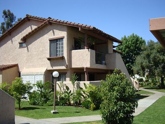 3rd image of 1136 N Escondido Blvd APT 210