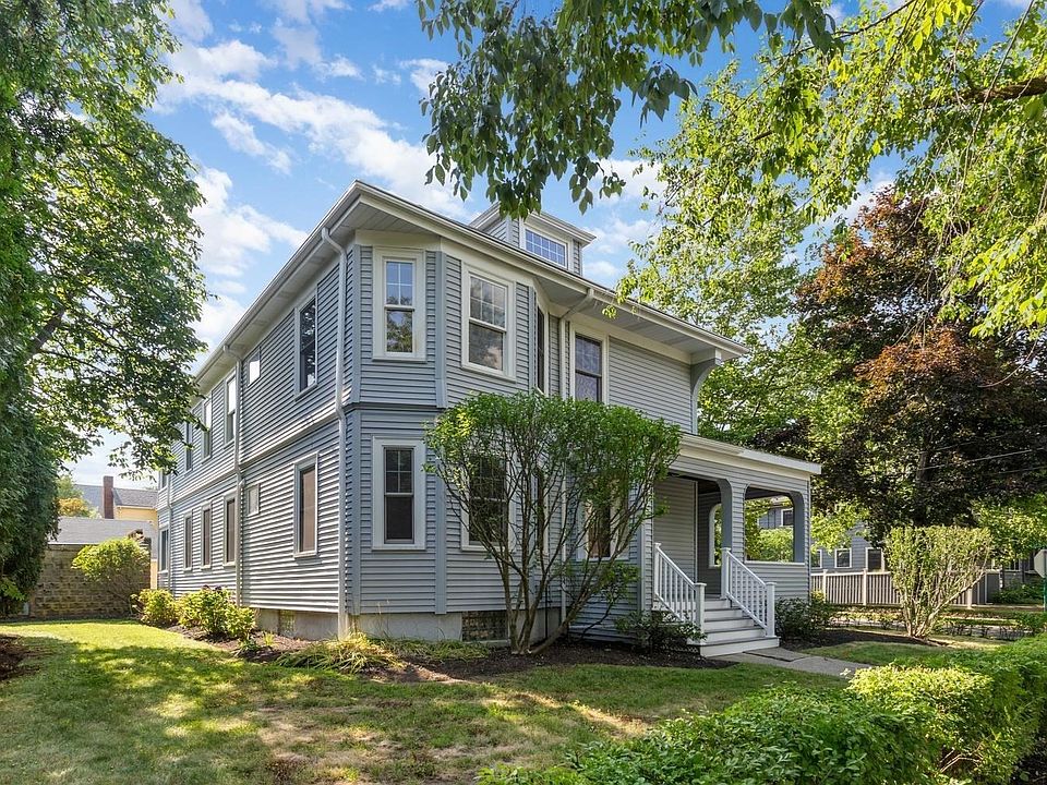 1st image of 9 Spruce St