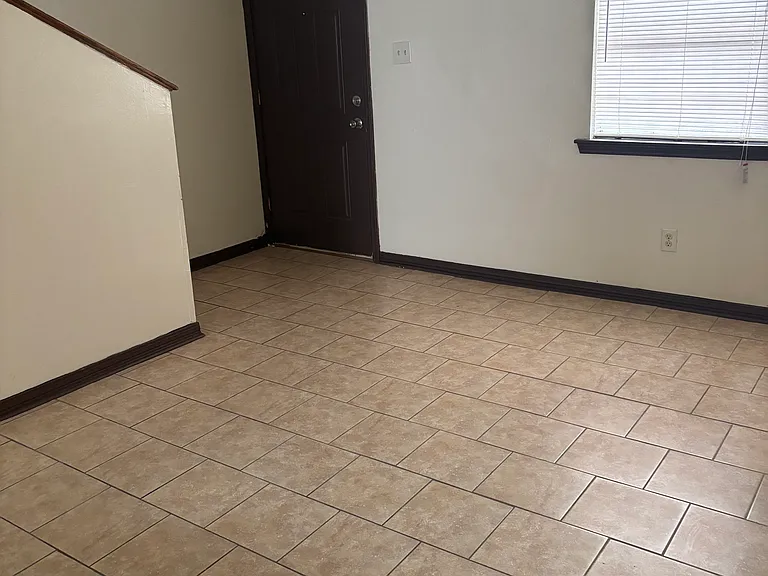 4204 Lac Bienville Dr #C — Photo 5