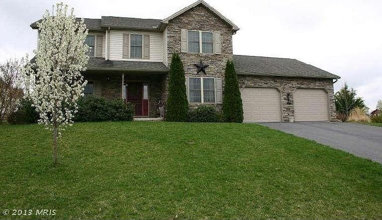 1st image of 157 N Blackberry Ln