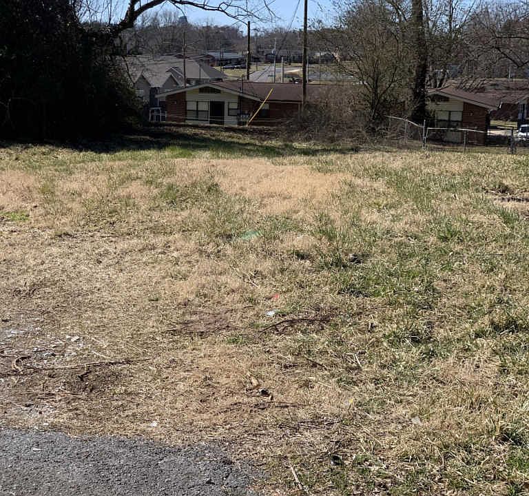 1st image of 609 Jackson Ave