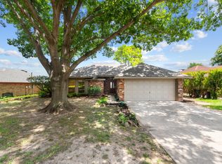 2820 Longhorn Trl, Grapevine, TX 76051