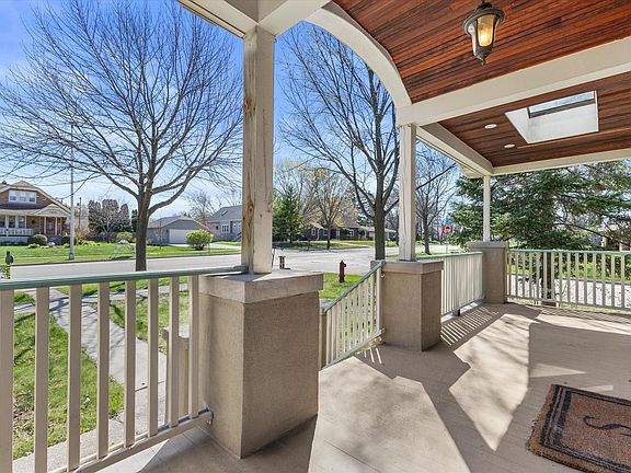3rd image of 7826 W Cold Spring ROAD