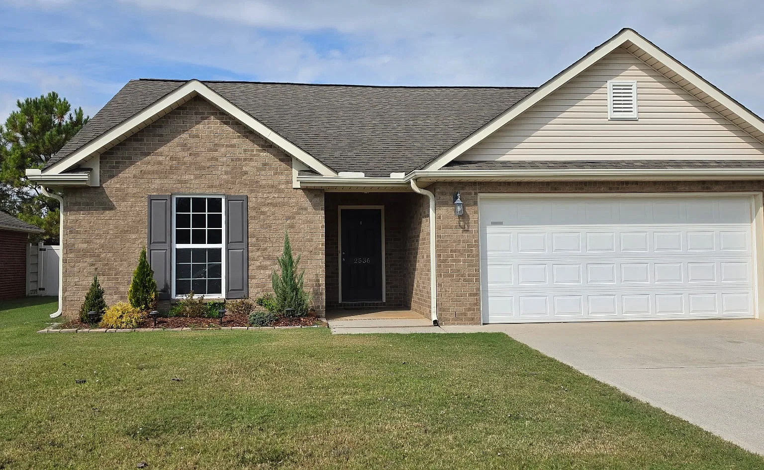 4 bed, 1553 sqft, $2,000 — Photo 1