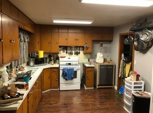 510 E 4th St, Haven, KS 67543