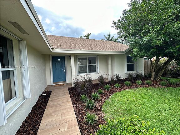 5th image of 21931 SW 97th Ct