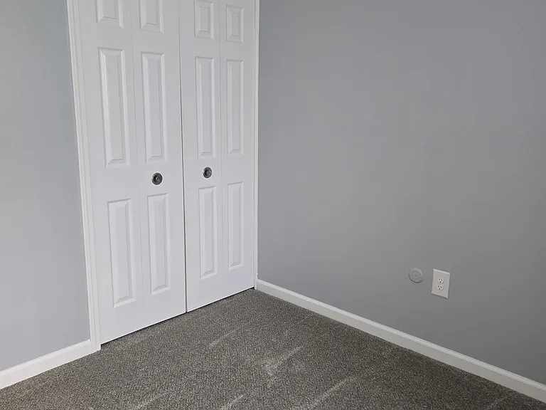 Park Hill Apartments — Photo 38