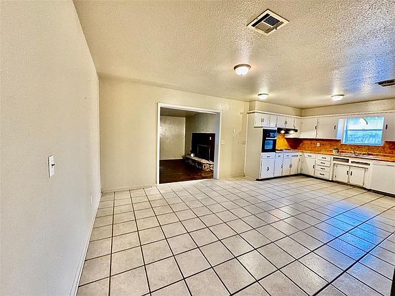 5th image of 7721 S Ross Ave