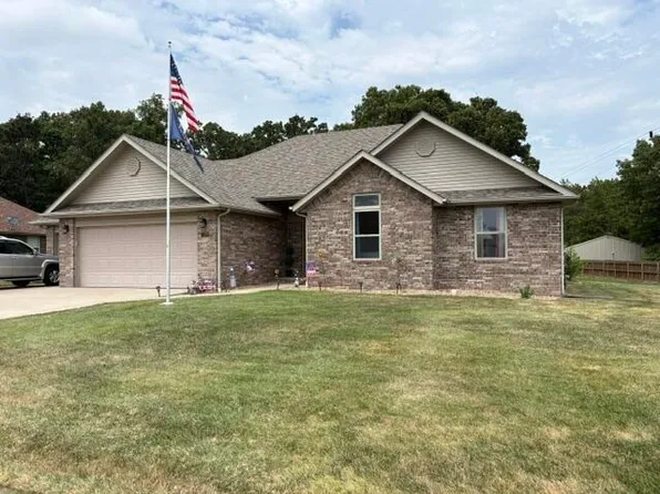 1103 Chicory Lane, Aurora, MO 65605