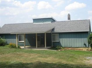 261 Crisswell Rd, Butler, PA 16002