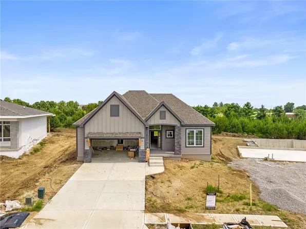 9339 Gander St, Lenexa, KS 66227