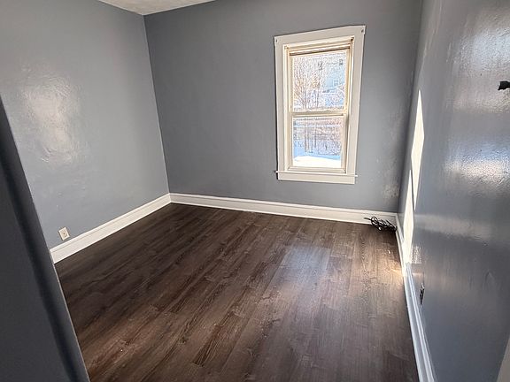 4th image of 417 Division St #1