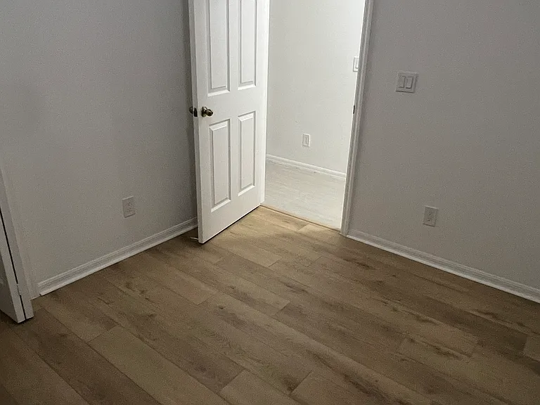 1543 Hightower Ave S — Photo 1