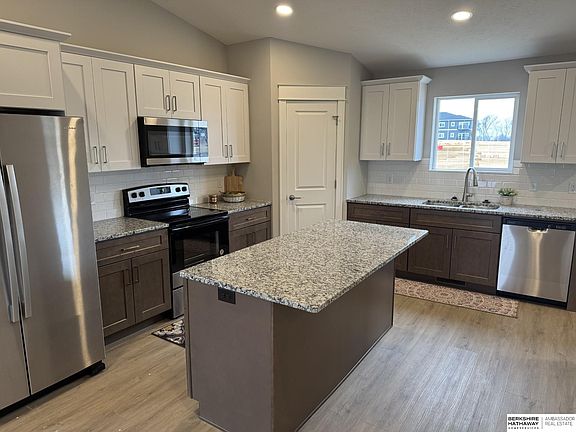 3rd image of 3575 Little Bluestem Rd