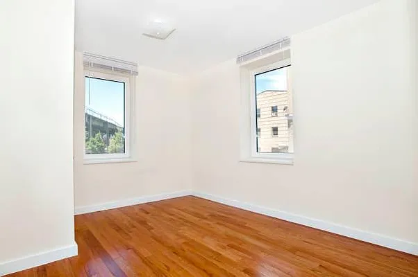 Rented by Level Group | media 60