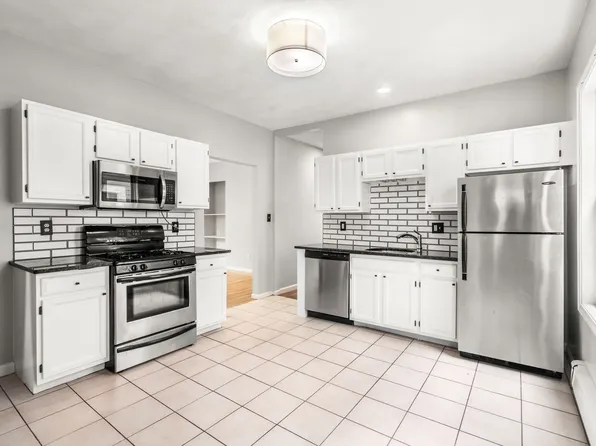 21 Dix St #2, Dorchester, MA 02122