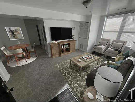 2 bed, 850 sqft, $1,550 — Photo 3