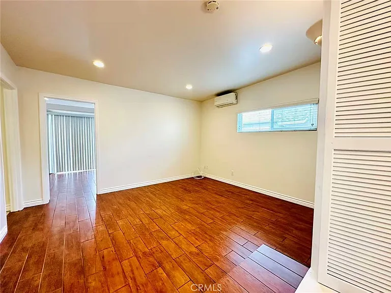 400 E Fernfield Dr — Photo 26