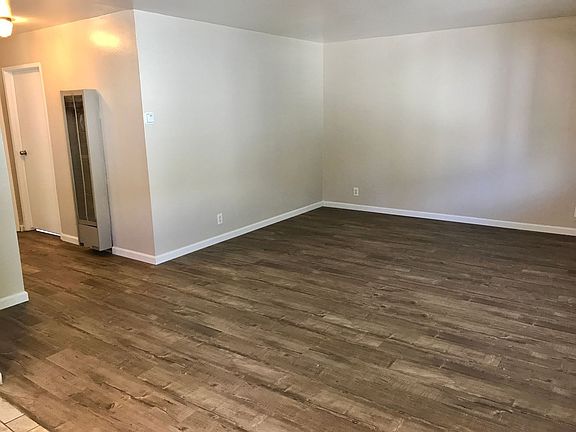 3rd image of 25546 Del Mar Ave #T3