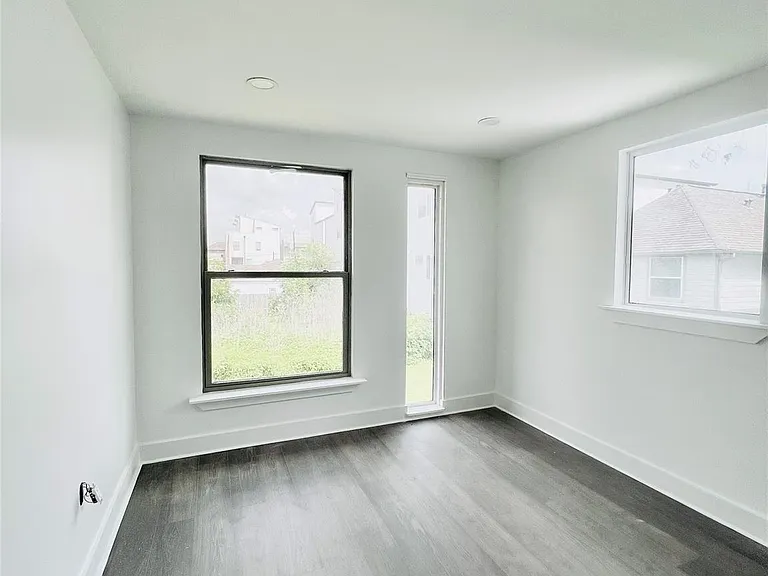 1713 Winter St — Photo 11