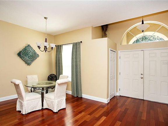 3rd image of 409 Forest Breeze Ave
