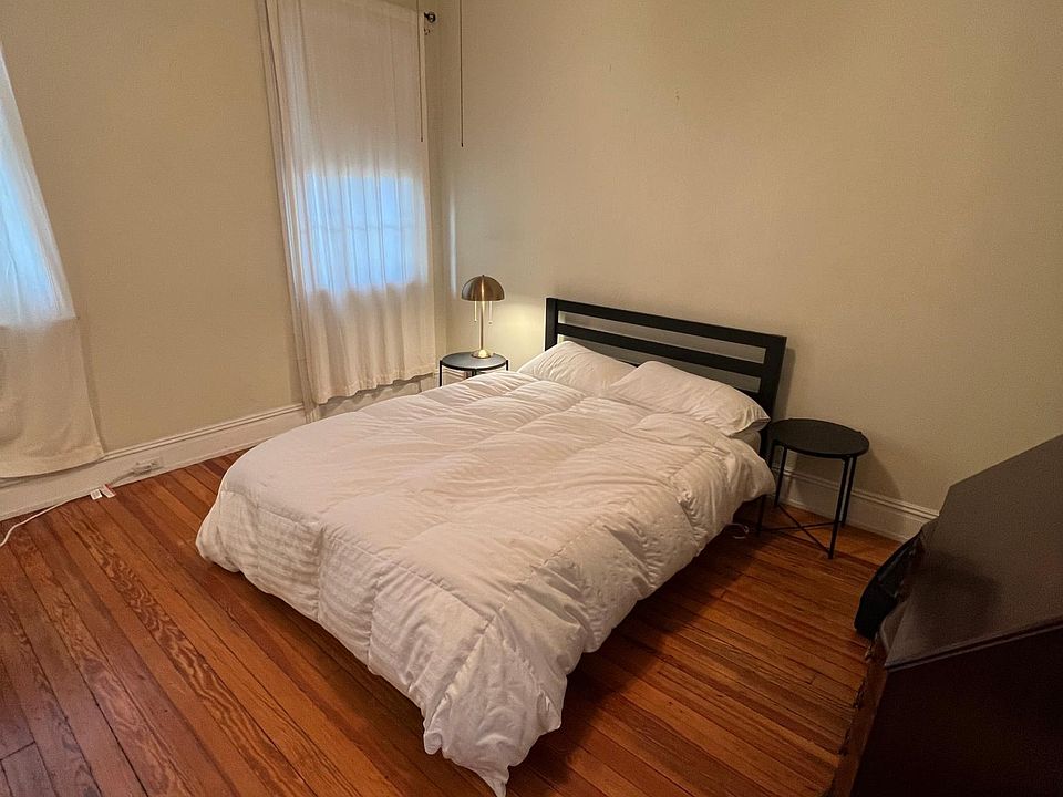 1st image of 302 N Lombardy St APT A