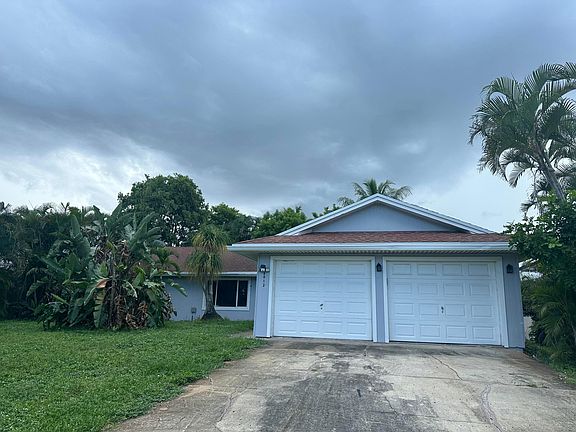 2nd image of 8812 SE Sandridge Avenue