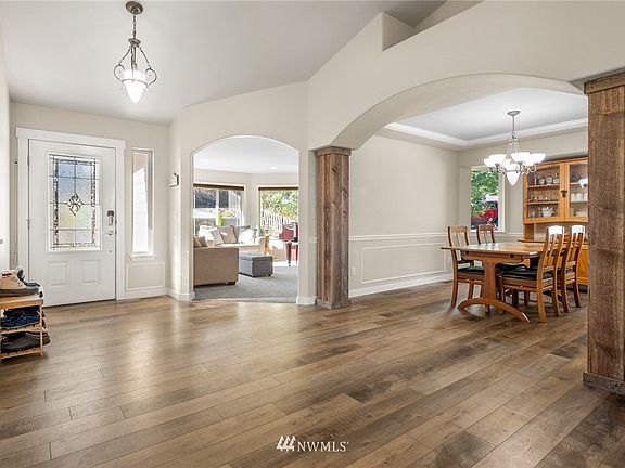 3rd image of 5571 Perdemco Avenue SE
