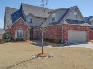 3009 N Battle Creek Dr, Broken Arrow, OK 74012