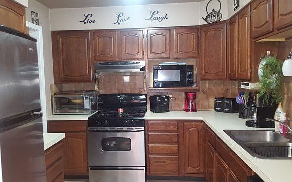 5th image of 12 Waterbury Ln Unit N1