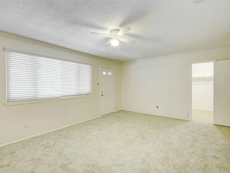 2114 Greenbriar Colony Dr — Photo 27