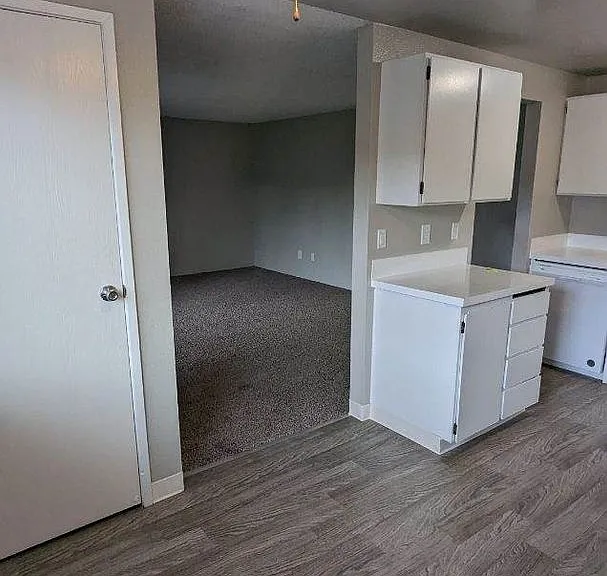 Stillwater Apartments — Photo 13