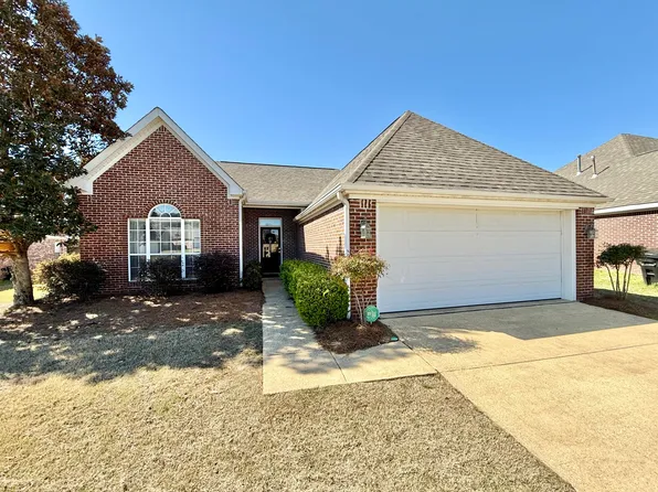 153 Bentgrass Cir, Saltillo, MS 38866