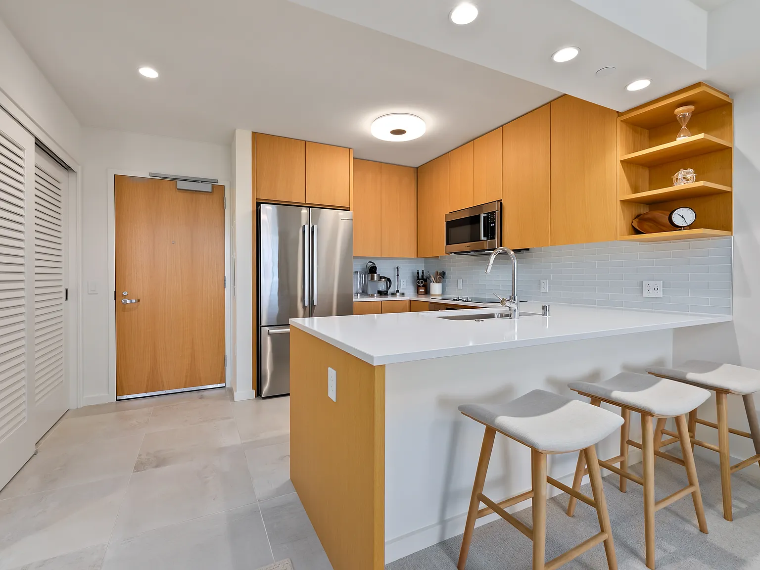 1 bed, 1161 sqft, $5,000 — Photo 4